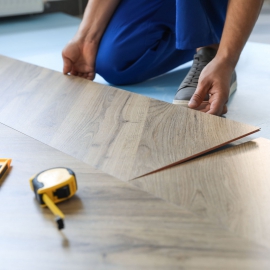 告别施工痛点，打造完美地面：201W3塑料地板用感压胶，专业级质量，新手也能轻松驾驭！